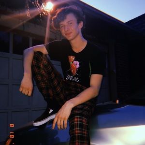 Meet your Posher, Liam